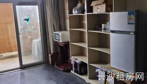 出租长沙市雨花区井湾子华欣公寓电梯房四室一厅 